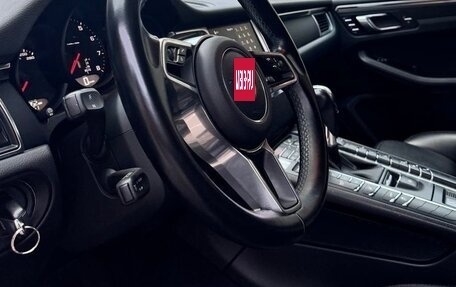 Porsche Macan I рестайлинг, 2017 год, 3 100 000 рублей, 8 фотография