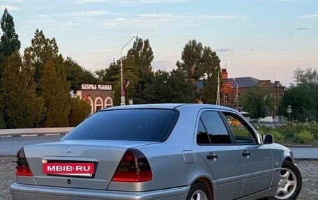 Mercedes-Benz C-Класс, 1994 год, 350 000 рублей, 3 фотография