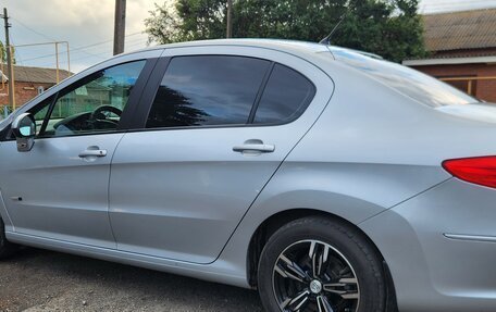 Peugeot 408 I рестайлинг, 2015 год, 1 300 000 рублей, 4 фотография