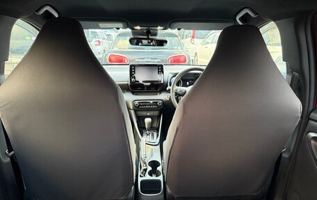 Toyota Yaris, 2022 год, 1 700 000 рублей, 18 фотография
