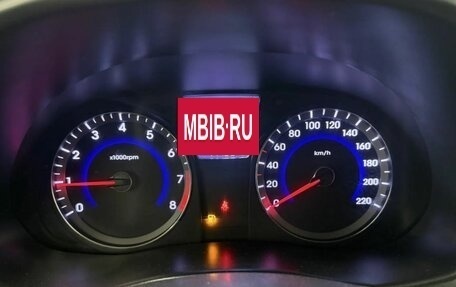 Hyundai Solaris II рестайлинг, 2012 год, 850 000 рублей, 15 фотография