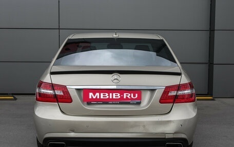 Mercedes-Benz E-Класс, 2012 год, 1 499 000 рублей, 7 фотография