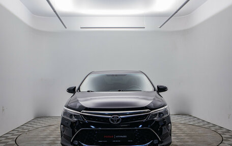 Toyota Camry, 2018 год, 1 800 000 рублей, 2 фотография