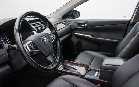 Toyota Camry, 2018 год, 1 800 000 рублей, 11 фотография