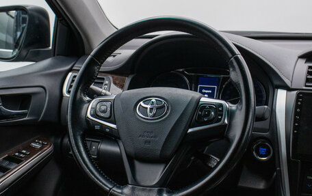 Toyota Camry, 2018 год, 1 800 000 рублей, 16 фотография