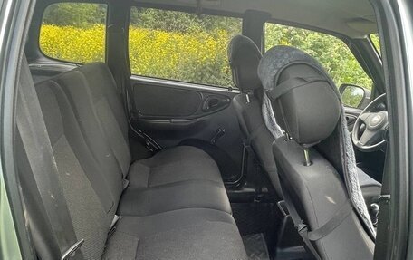 Chevrolet Niva I рестайлинг, 2011 год, 600 000 рублей, 12 фотография