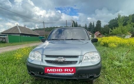 Chevrolet Niva I рестайлинг, 2011 год, 600 000 рублей, 7 фотография