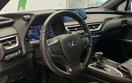 Lexus UX I, 2019 год, 2 940 000 рублей, 13 фотография