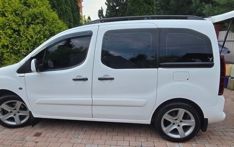 Peugeot Partner II рестайлинг 2, 2013 год, 1 100 000 рублей, 2 фотография