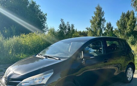 Toyota Verso I, 2013 год, 1 050 000 рублей, 3 фотография