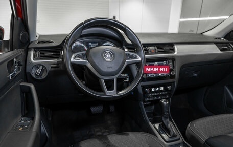 Skoda Rapid I, 2017 год, 1 100 000 рублей, 7 фотография
