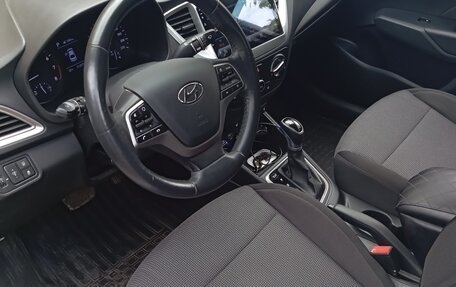 Hyundai Solaris II рестайлинг, 2019 год, 895 000 рублей, 6 фотография