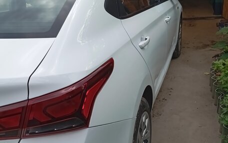 Hyundai Solaris II рестайлинг, 2019 год, 895 000 рублей, 4 фотография