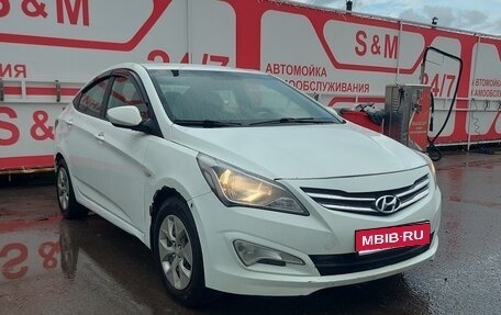 Hyundai Solaris II рестайлинг, 2016 год, 650 000 рублей, 1 фотография