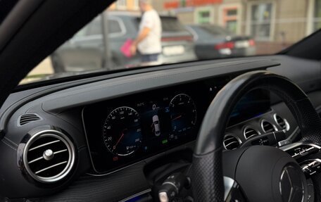 Mercedes-Benz E-Класс, 2022 год, 5 600 000 рублей, 5 фотография