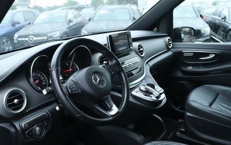 Mercedes-Benz V-Класс, 2018 год, 2 860 000 рублей, 14 фотография