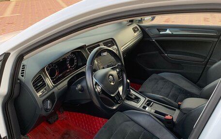 Volkswagen Golf VII, 2020 год, 2 200 000 рублей, 10 фотография