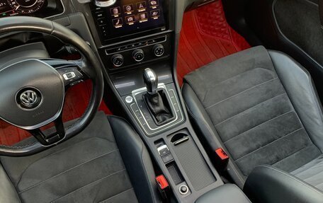 Volkswagen Golf VII, 2020 год, 2 200 000 рублей, 15 фотография