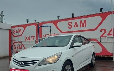 Hyundai Solaris II рестайлинг, 2016 год, 650 000 рублей, 10 фотография