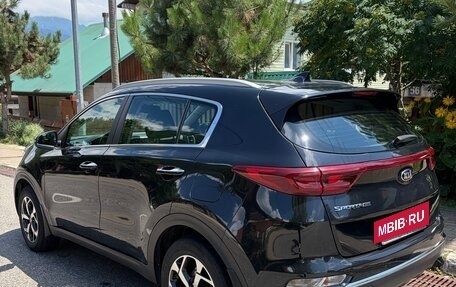 KIA Sportage IV рестайлинг, 2021 год, 2 390 000 рублей, 3 фотография