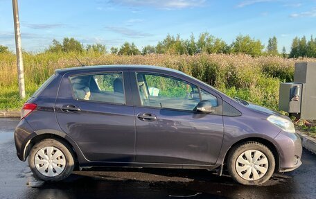 Toyota Yaris III рестайлинг, 2013 год, 790 000 рублей, 5 фотография