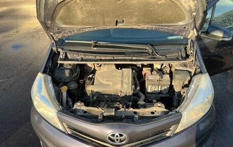 Toyota Yaris III рестайлинг, 2013 год, 790 000 рублей, 3 фотография