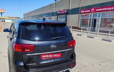 KIA Carnival III, 2019 год, 2 700 000 рублей, 5 фотография