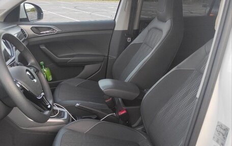 Volkswagen T-Cross I, 2021 год, 2 100 000 рублей, 6 фотография