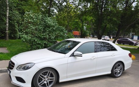 Mercedes-Benz E-Класс, 2014 год, 1 950 000 рублей, 4 фотография