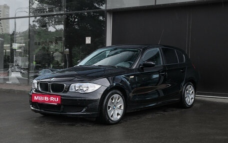 BMW 1 серия, 2009 год, 750 000 рублей, 2 фотография