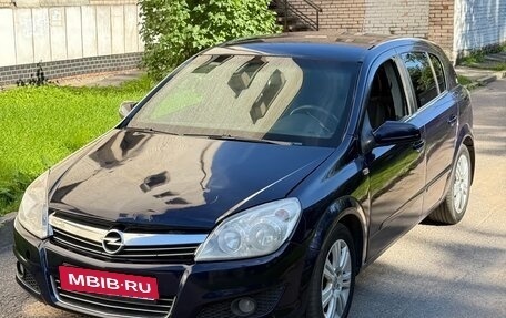 Opel Astra H, 2008 год, 330 000 рублей, 2 фотография