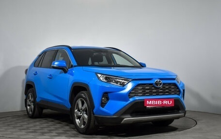 Toyota RAV4, 2021 год, 3 100 000 рублей, 3 фотография
