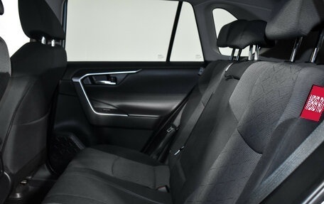 Toyota RAV4, 2021 год, 3 100 000 рублей, 13 фотография