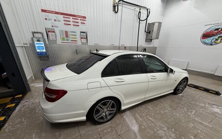Mercedes-Benz C-Класс, 2011 год, 1 100 000 рублей, 6 фотография