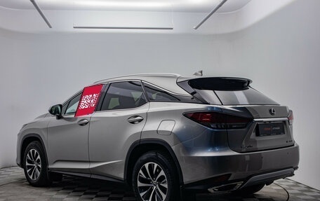 Lexus RX IV рестайлинг, 2020 год, 4 900 000 рублей, 8 фотография