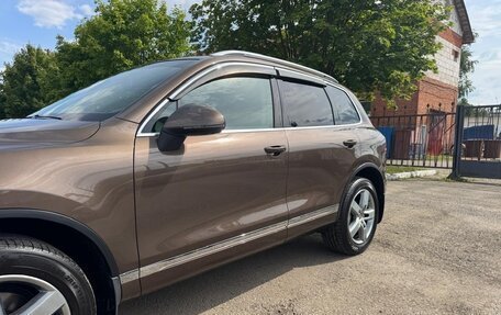 Volkswagen Touareg III, 2013 год, 3 100 000 рублей, 2 фотография