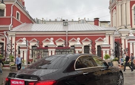 Mercedes-Benz E-Класс, 2022 год, 6 250 000 рублей, 1 фотография