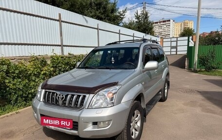 Toyota Land Cruiser Prado 120 рестайлинг, 2004 год, 1 800 000 рублей, 3 фотография