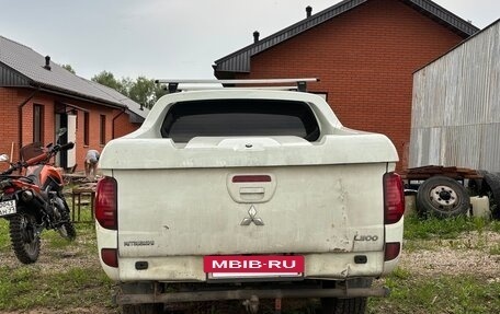 Mitsubishi L200 IV рестайлинг, 2013 год, 1 080 000 рублей, 4 фотография