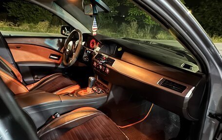 BMW 5 серия, 2004 год, 770 000 рублей, 14 фотография