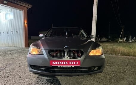 BMW 5 серия, 2004 год, 770 000 рублей, 3 фотография