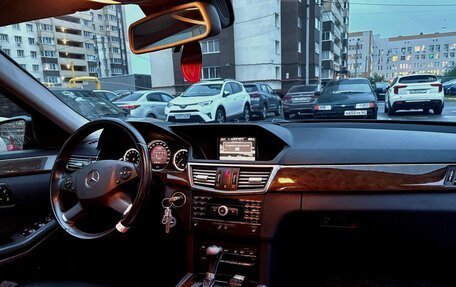 Mercedes-Benz E-Класс, 2010 год, 1 600 000 рублей, 6 фотография