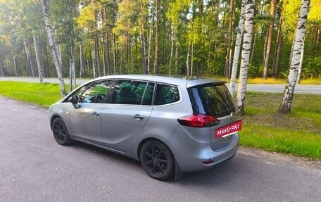 Opel Zafira C рестайлинг, 2013 год, 990 000 рублей, 4 фотография