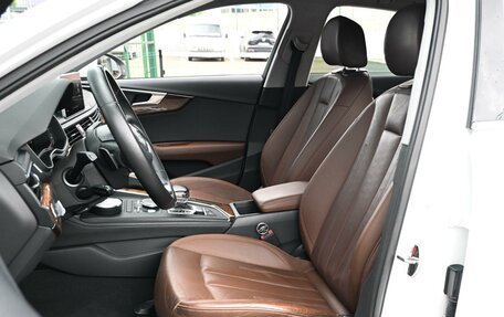 Audi A4, 2016 год, 2 385 000 рублей, 4 фотография