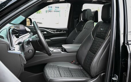 Cadillac Escalade V, 2023 год, 17 999 000 рублей, 15 фотография