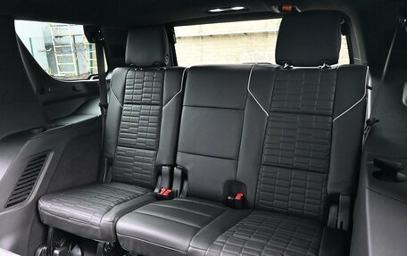Cadillac Escalade V, 2023 год, 17 999 000 рублей, 16 фотография