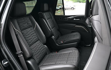 Cadillac Escalade V, 2023 год, 17 999 000 рублей, 11 фотография