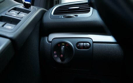 Volkswagen Golf VI, 2011 год, 743 077 рублей, 18 фотография