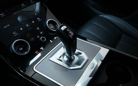 Land Rover Range Rover Evoque II, 2020 год, 3 150 055 рублей, 18 фотография