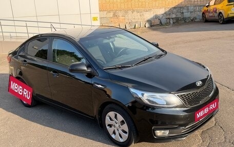 KIA Rio III рестайлинг, 2015 год, 920 000 рублей, 3 фотография